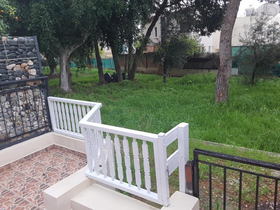 Lovely 2 Bedrooms In The Tourist Area In Paphos . Exterior foto